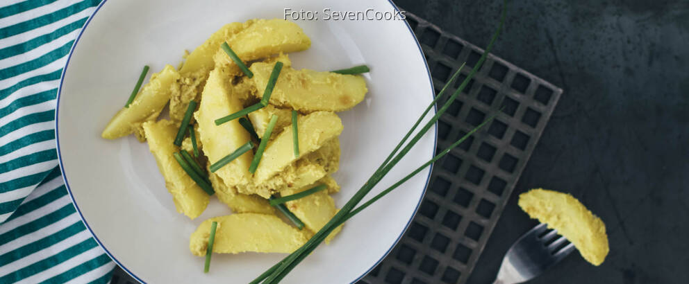 Curry Kartoffeln von oben mit Schnittlauch
