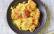 Curry-Sauerkraut mit Kokos-Hähnchen-Nuggets