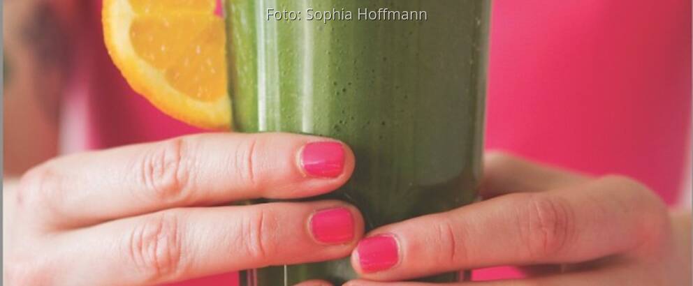 Grüner Smoothie in einem Glas