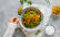 Flexitarisches Rezept: Couscoussalat mit Hähnchenstreifen 3