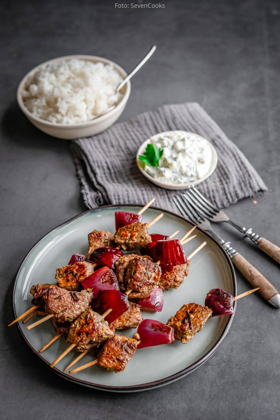 Lamm-Spieße mit Joghurt-Dip und Reis von StefanieCooks