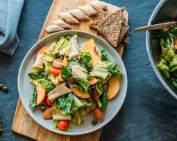 Flexitarisches Rezept: Pfirsich-Forellen-Salat 1