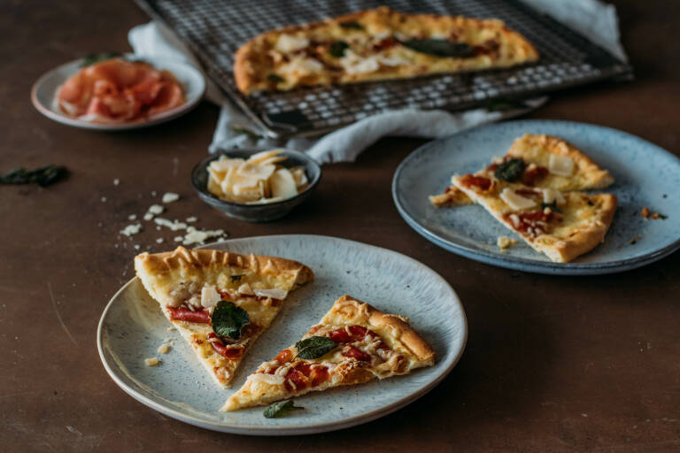 Flexitarisches Rezept: Pizza mit Parmaschinken