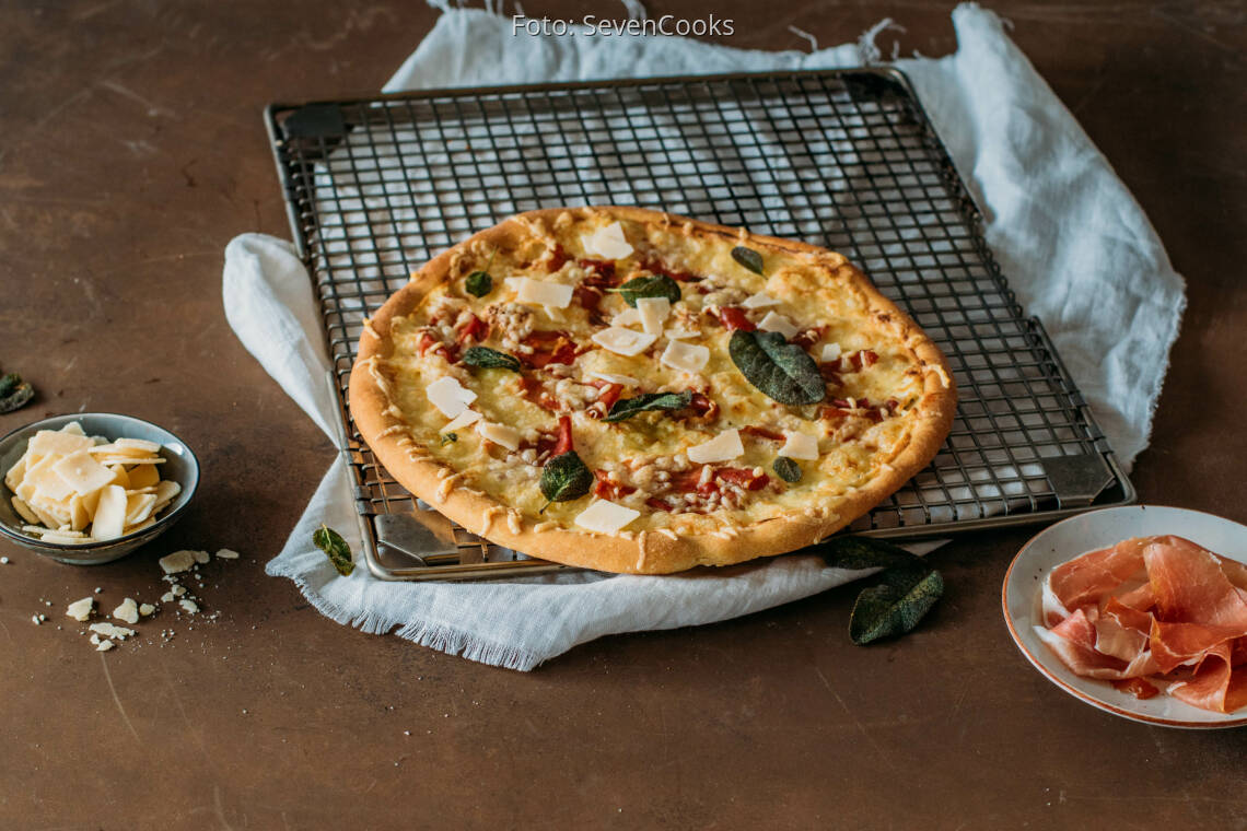 Flexitarisches Rezept: Pizza mit Parmaschinken