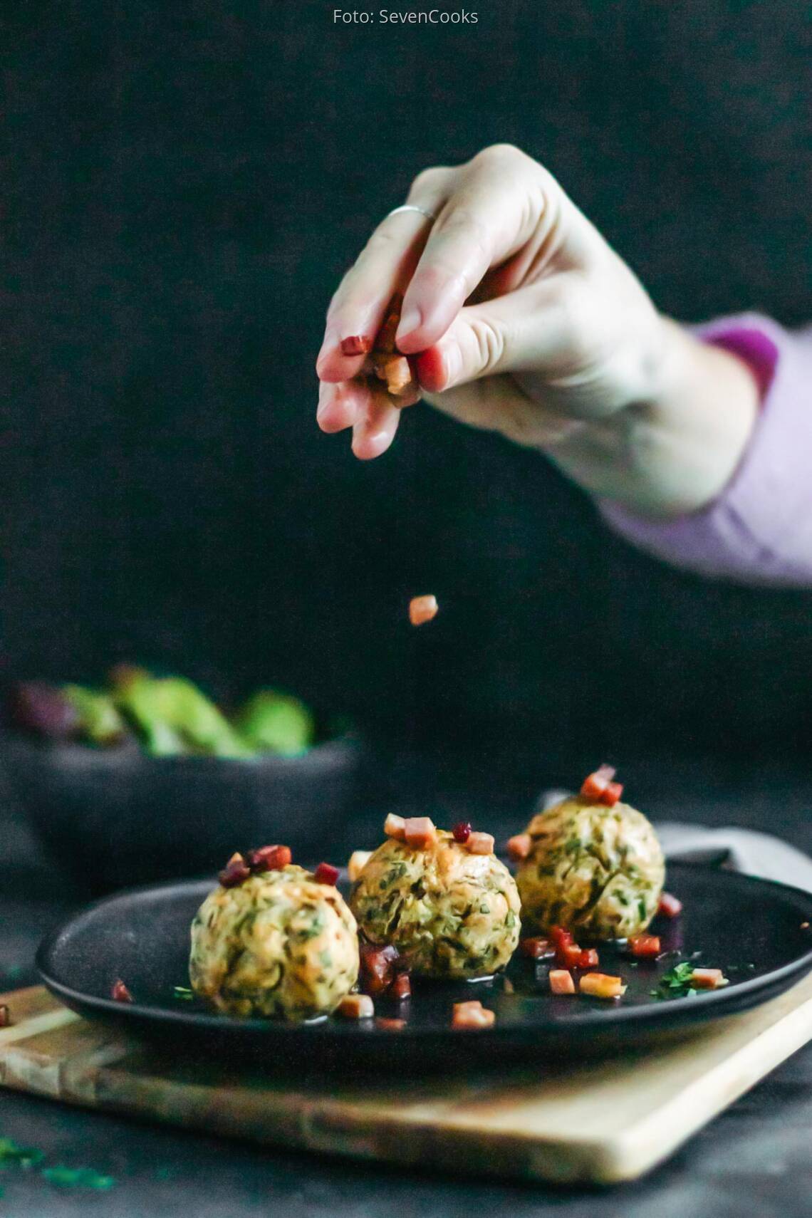 Sauerkrautknödel mit würziger Speckbutter von SevenCooks