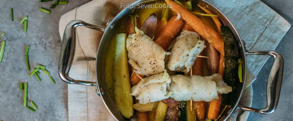 Flexitarisches Rezept: Zanderfiletröllchen mit Sellerie-Püree und Weißweinsoße 2