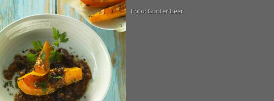 Rezeptbild für "Geschmorte Linsen mit Ofenkürbis"
