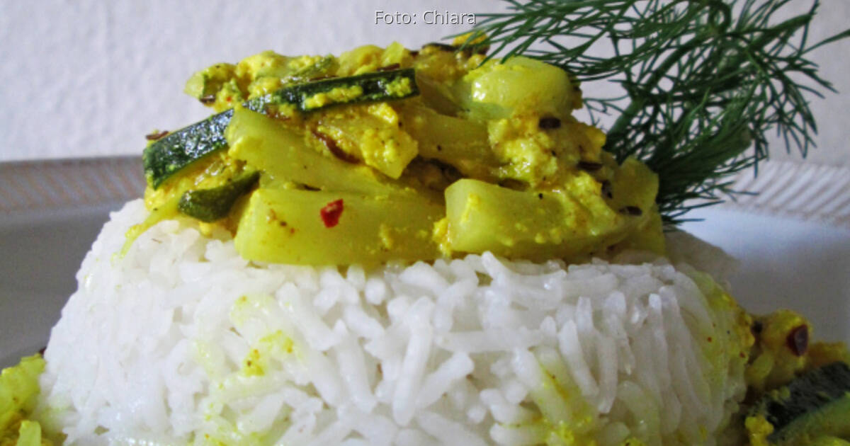 Fenchel-Zucchini-Reis mit Joghurtsauce | SevenCooks
