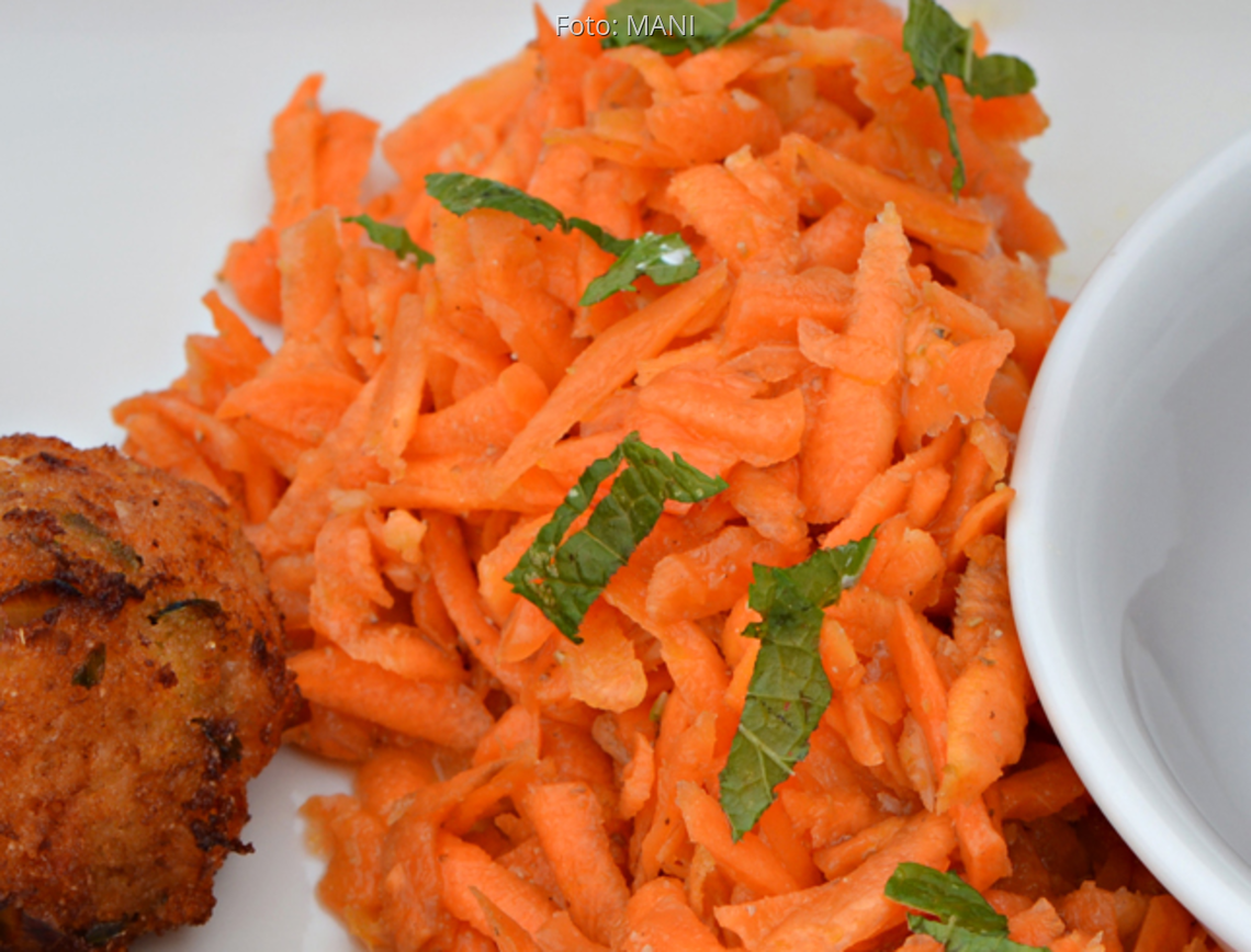 Karottensalat mit Orangendressing von MANI