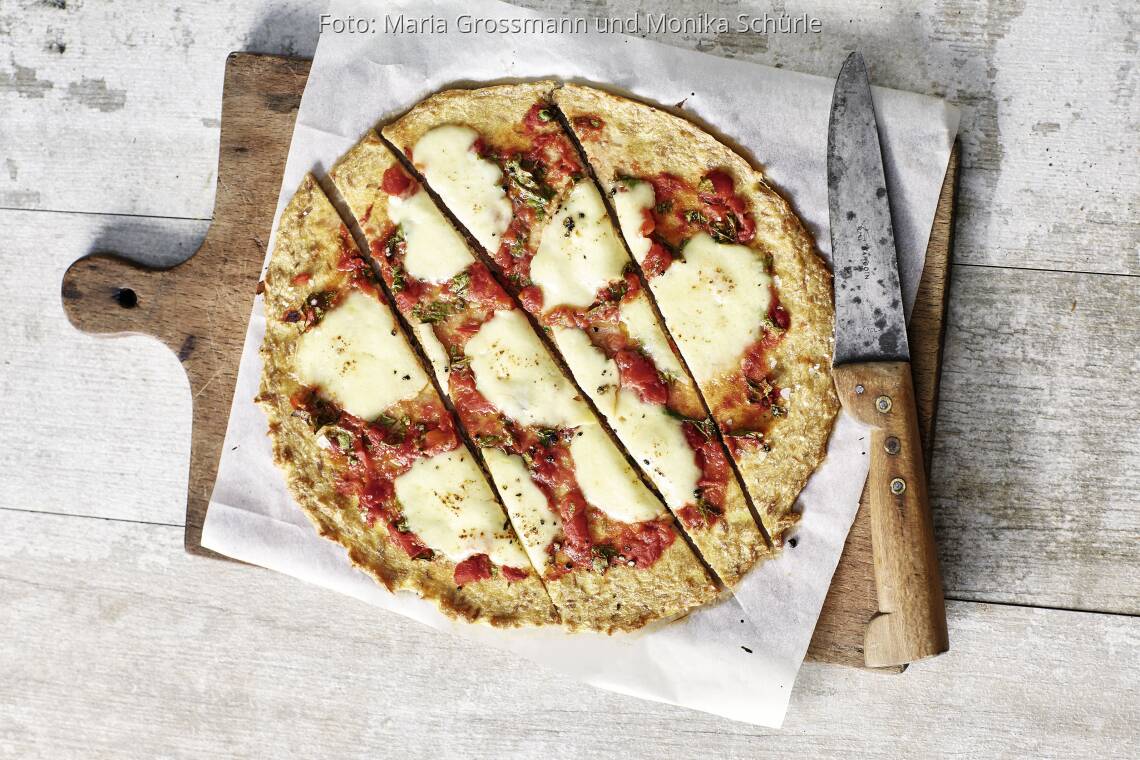 Low-Carb-Pizza mit Thunfisch