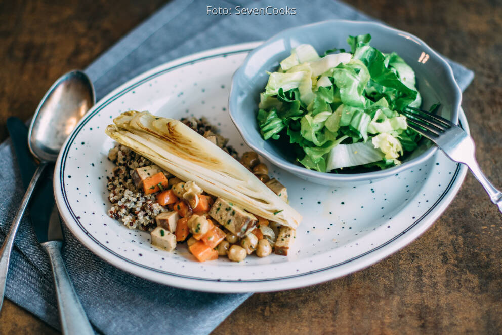 Bunter Quinoa mit Karotten-Tofu-Pfanne von SevenCooks