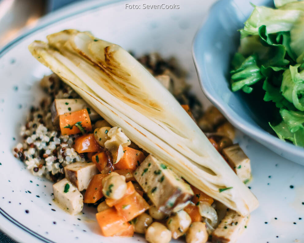 Bunter Quinoa mit Karotten-Tofu-Pfanne von SevenCooks