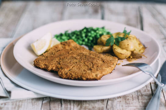 Sojaschnitzel mit Babykartoffeln und Erbsen von SevenCooks