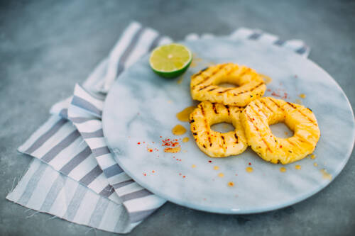 Gegrillte Ananas mit Limettenmarinade