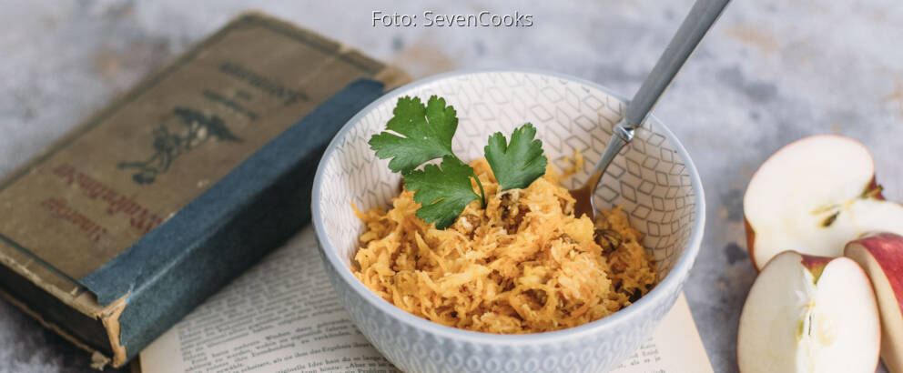 Veganes Rezept: Apfel-Sellerie-Karotten-Salat 2