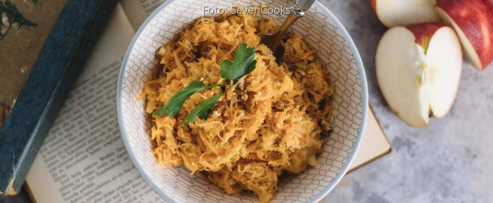 Veganes Rezept: Apfel-Sellerie-Karotten-Salat 3