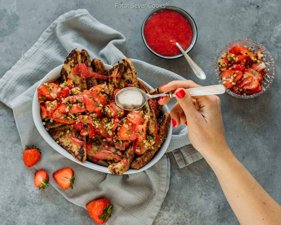Veganes Rezept: Arme Ritter mit Erdbeeren 1