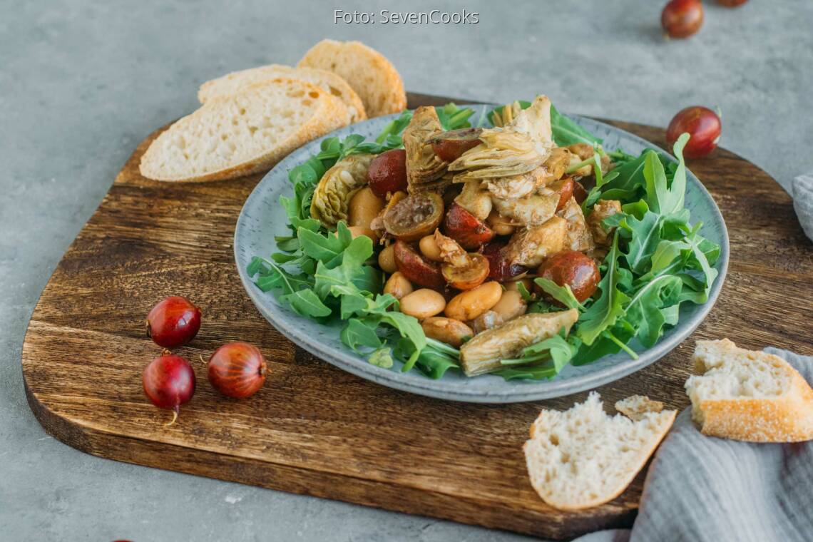 Veganes Rezept: Artischocken-Salat mit Stachelbeeren und weißen Bohnen 2