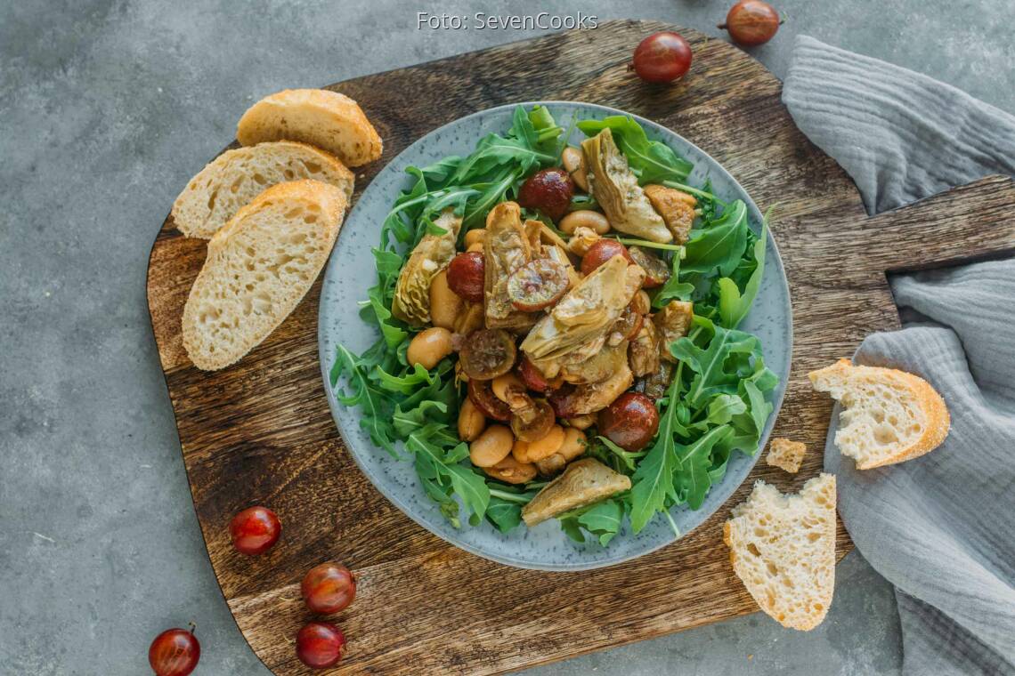 Veganes Rezept: Artischocken-Salat mit Stachelbeeren und weißen Bohnen 1