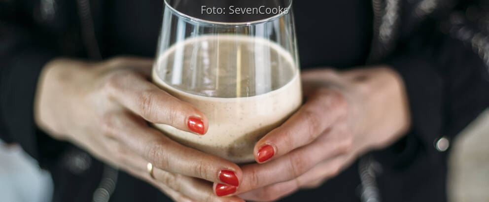 Veganes Rezept: Bananen-Erdnuss-Proteinshake 1