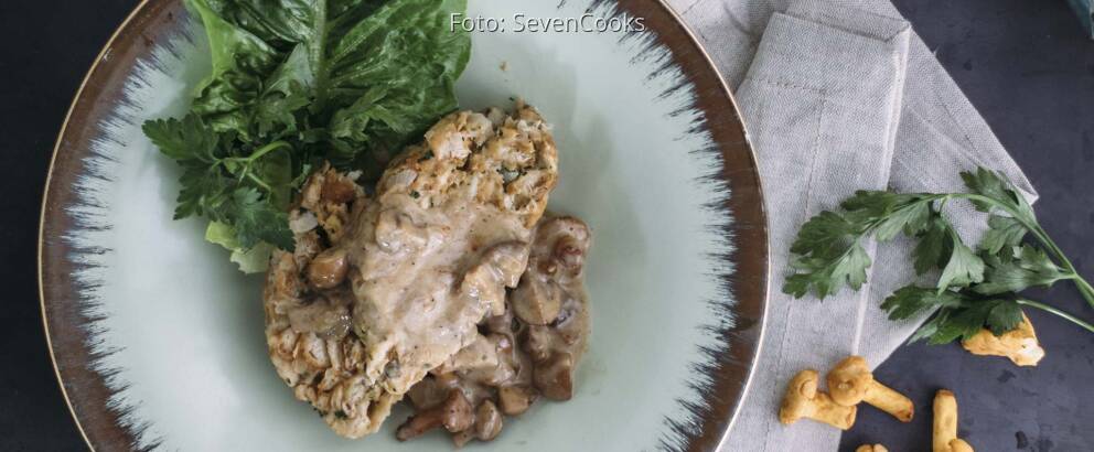 Veganes Rezept: Brezenknödel mit Pfifferling-Champignon-Rahmsauce