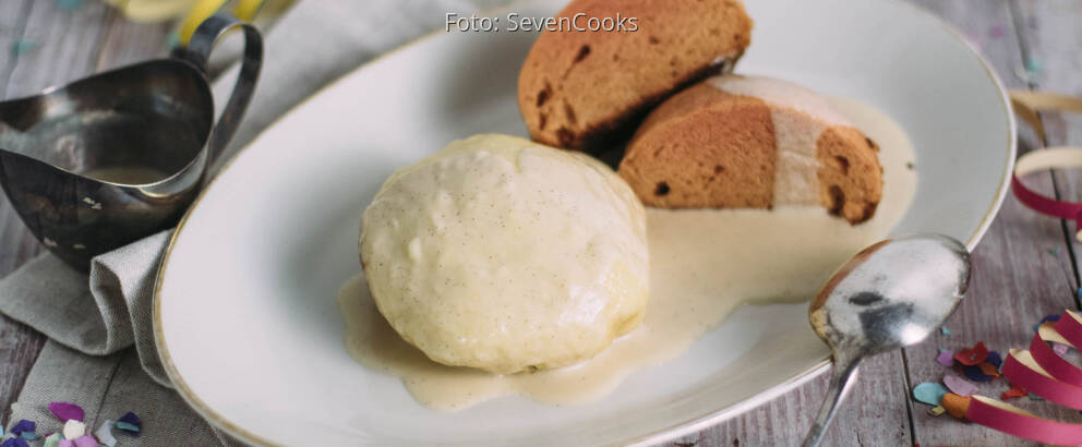 Veganes Rezept: Bunte Dampfnudeln mit Vanillesoße_2