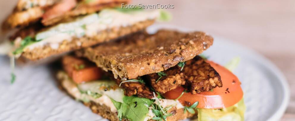 Veganes Rezept: Chrispy Tempeh Sandwich