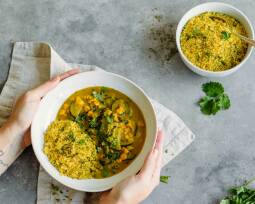 Veganes Rezept: Curry mit Couscoussalat 1