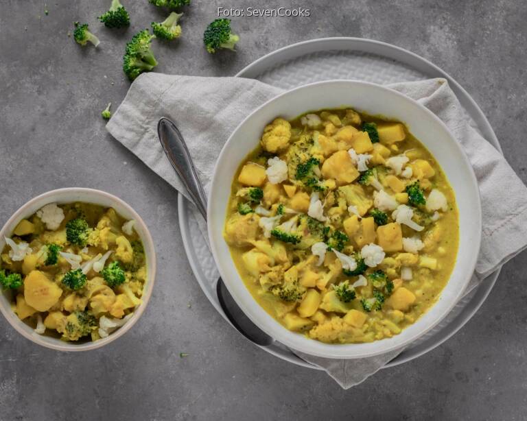 Einfaches Gemüse-Curry in Kokosmilch von SevenCooks