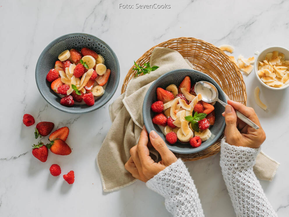 Erdbeer-Kokos-Obstsalat von SevenCooks