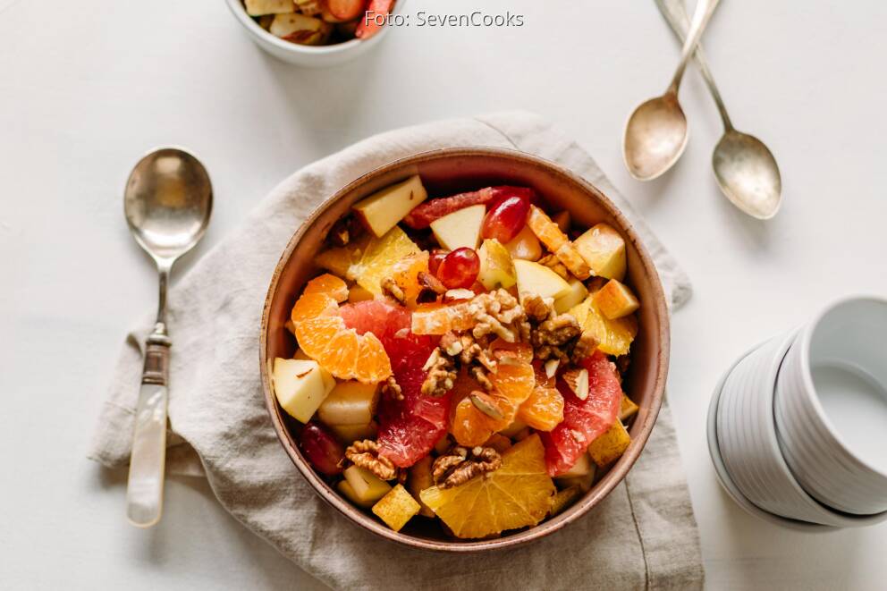 Zuckerfreier Fruchtsalat mit Nüssen von SimonCooks