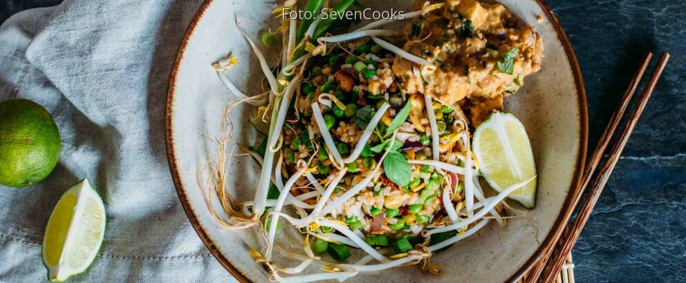 Veganes Rezept: Gebratener Reis mit Erdnuss-Tofu 2