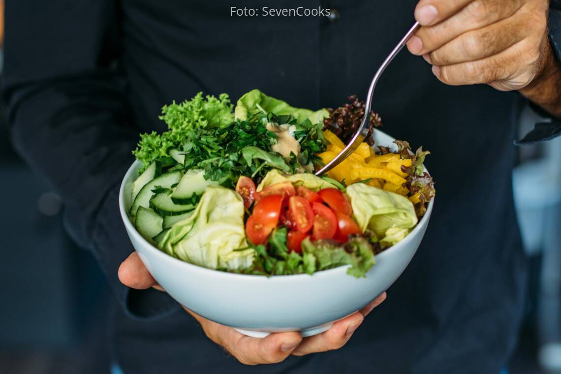 Veganes Rezept: Gemischter Salat mit Sojajoghurtdressing_3