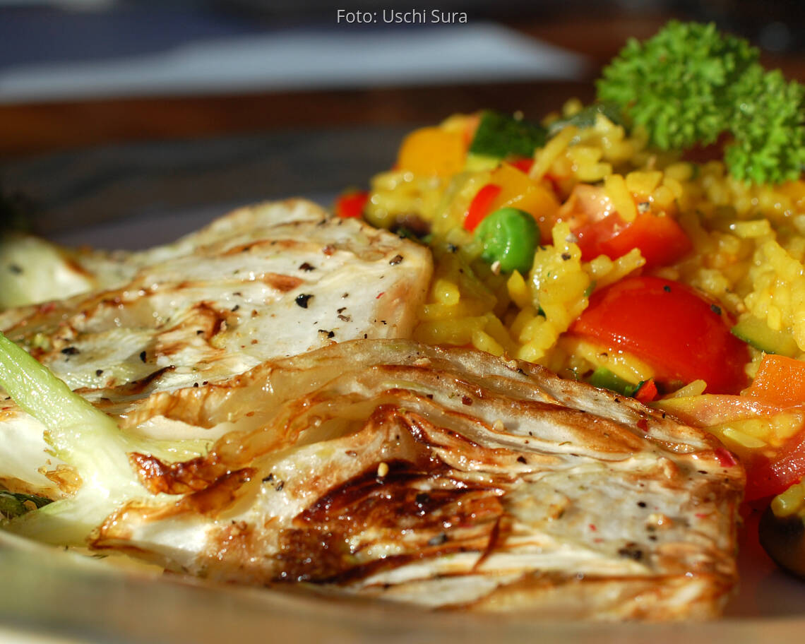 Veganes Rezept: Gemüse Paella mit gebratenem Fenchel