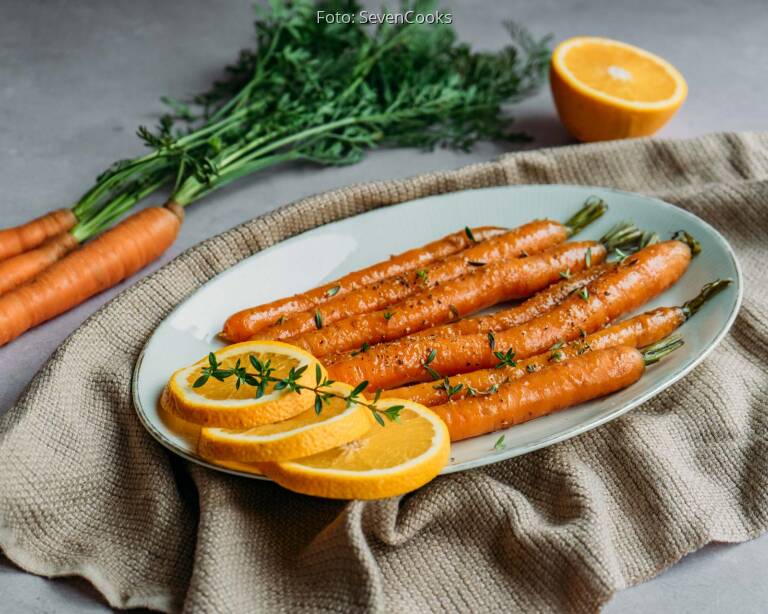Glasierte Möhren mit Orangensaft und Ingwer von SevenCooks Glasierte Möhren mit Orangensaft und Ingwer von SevenCooks
