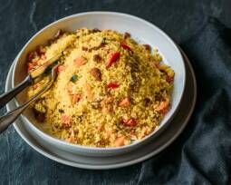Veganes Rezept: glutenfreier orientalischer Couscous-Salat