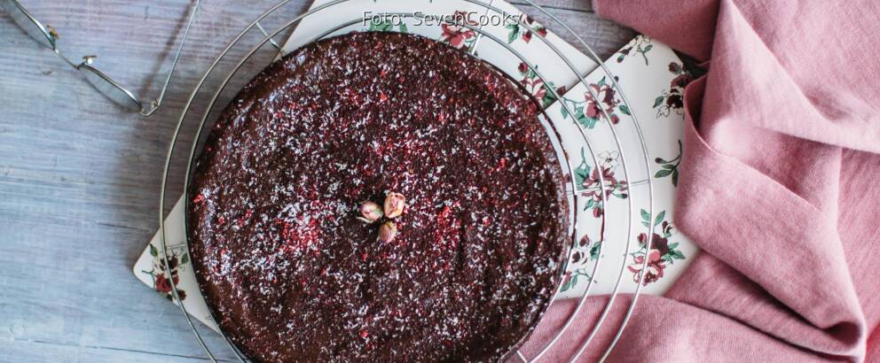 Veganes Rezept: Glutenfreier Rote Bete Schokoladen Kuchen