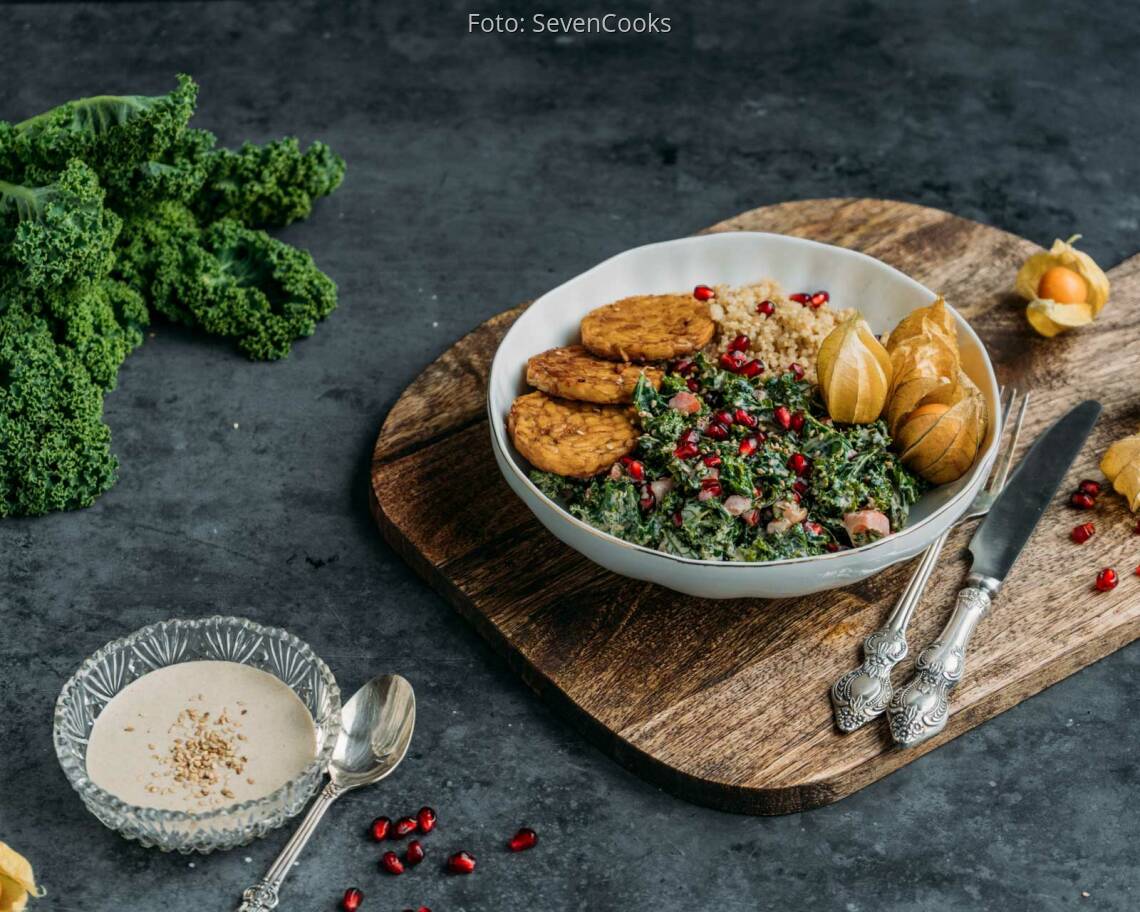 Veganes Rezept: Grünkohl Bowl mit Quinoa und Tempeh 2