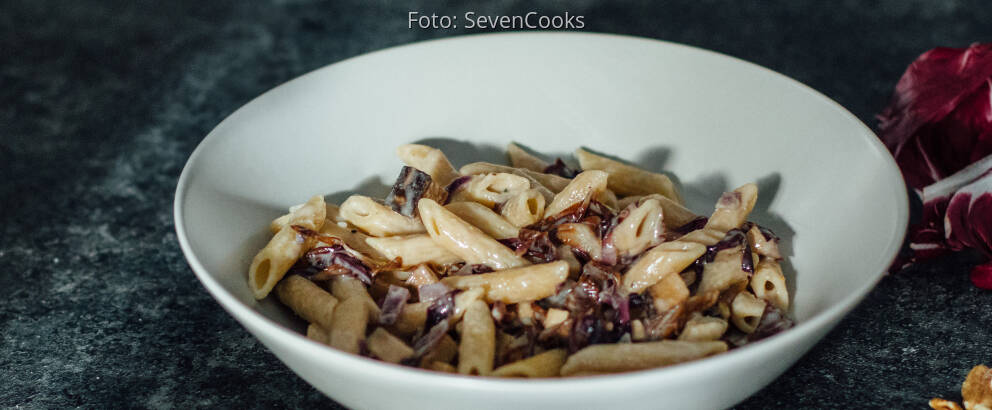Veganes Rezept: Herbstliche Vollkorn-Penne