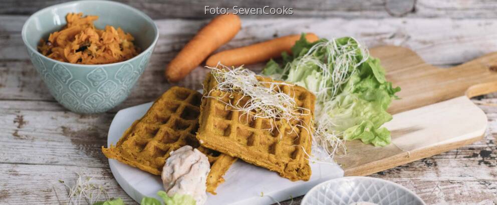 Veganes Rezept: Herzhafte Gemüsewaffeln mit Kräuterquark 1