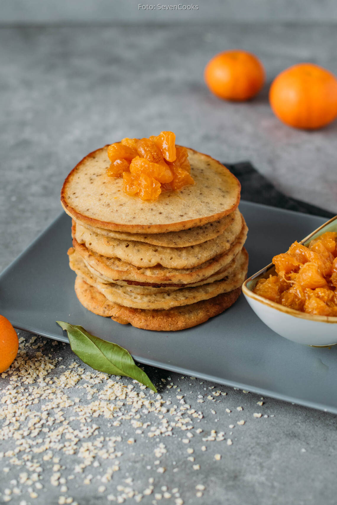 Hirseflocken-Pfannkuchen mit Mandarinen-Ragout von SevenCooks