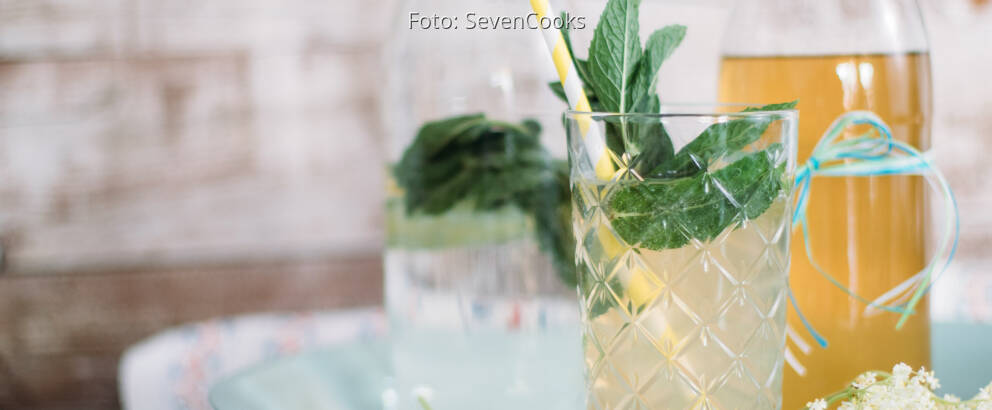 Veganes Rezept: Holunderblütensirup_1