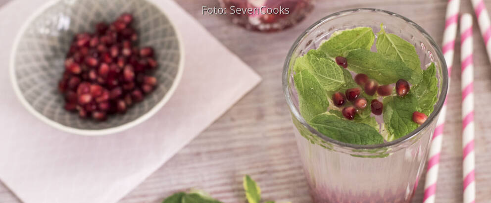 Fertiges Rezept: Infused Water Granatapfel-Minze_1