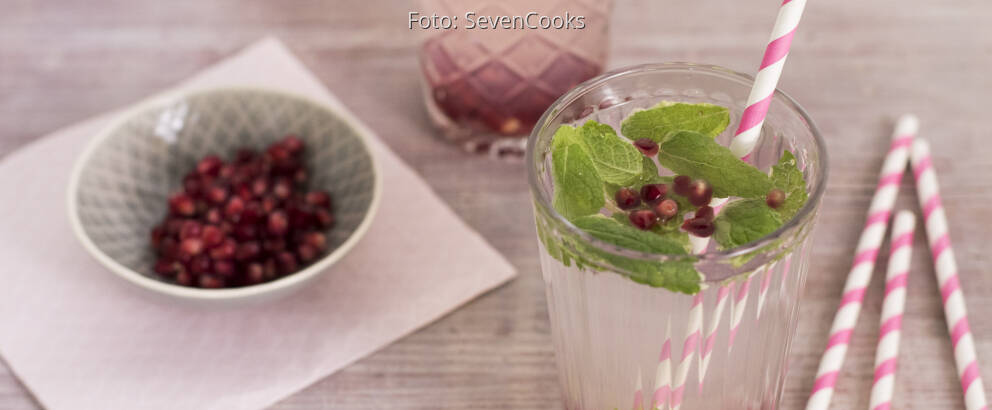 Fertiges Rezept: Infused Water Granatapfel-Minze_3