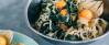 Veganes Rezept: Kohlrabi-Spaghetti-Salat mit Algen und Physalis