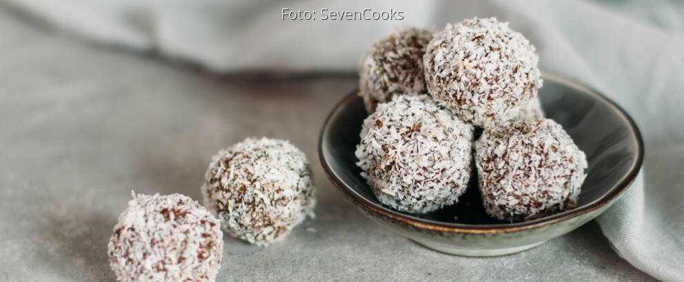 Fertiges Rezept: Kokosrumkugeln vegan
