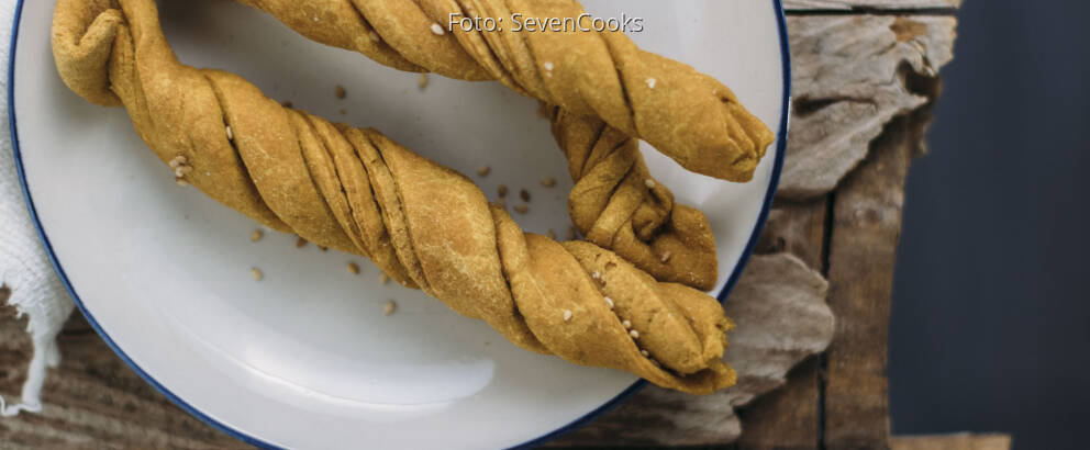 Veganes Rezept: Kurkumabrotstangen 1
