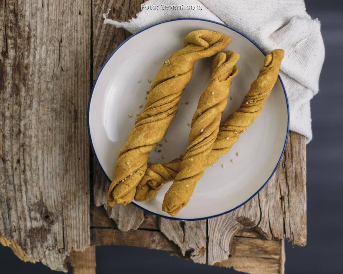 Veganes Rezept: Kurkumabrotstangen 3