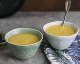 Veganes Rezept: Mais-Zucchini-Suppe