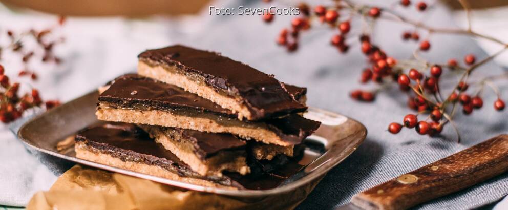 Veganes Rezept: Mandelkaramell-Schnittchen mit Schokolade_1